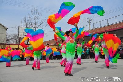 关于莺歌燕舞的语句