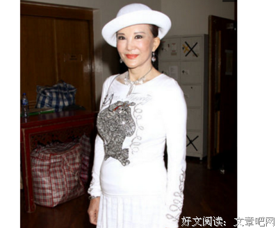 无性婚姻4年：老公宁愿睡客厅也不肯碰我！