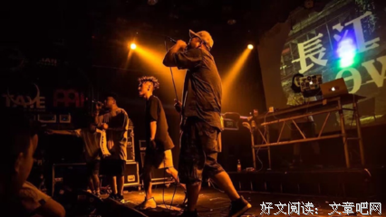 诗意歌词