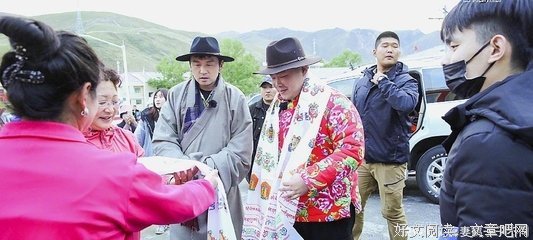 这个发生在可可西里的血色故事，感动了岳云鹏和雷佳音