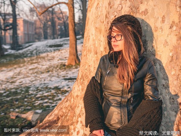 走在离不离婚的十字路口，女人该怎样为自己打算？