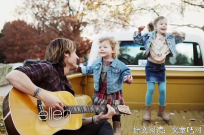常常发现，我们带出门的，完全不是家里的那个孩子。。。