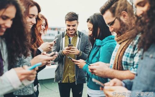 成年人社交残酷真相：你没用的时候，认识谁都没用 
