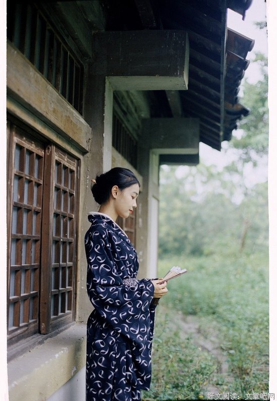 牛逼哄哄的她却他物没的优美句子