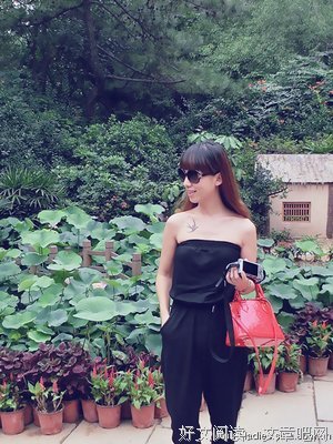 小懒丨第一次看见她脱掉衣服，他那里快要爆炸了