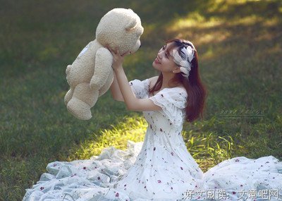 关于淡淡撒花的夏末的句子