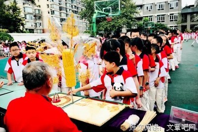 决定了！娃的开学第一课，就是这部《昆虫总动员2》！