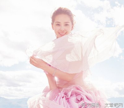 反目成仇的闺蜜，突然出现在我的婚礼上