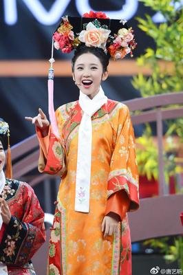 最佳女主角SNH48黄婷婷小说女主角优美的句子