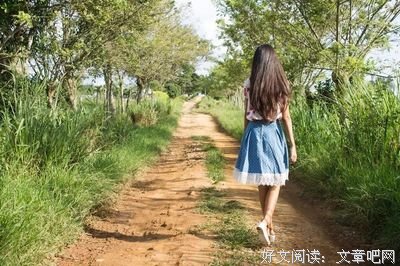 聪明的女人，不会发这四种朋友圈