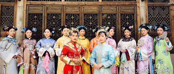 关于多还笑山国风红妆正的句子