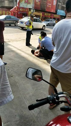 ​女网红直播开房还带上女儿？涉及多名男性，调查结果曝光…