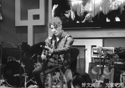 最新的《穿越人海拥抱你》名句欣赏