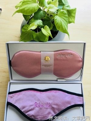长期在睡前玩手机的人，用不了多久，这3个“痛苦”或许会落你身