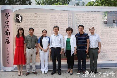 炙热的文字，歌颂青春；诗意的文字，书写爱情