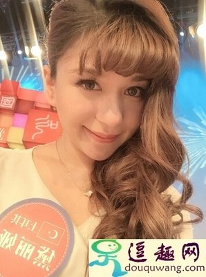 偷穿男朋友的外套出门，这种女生到底在想啥？
