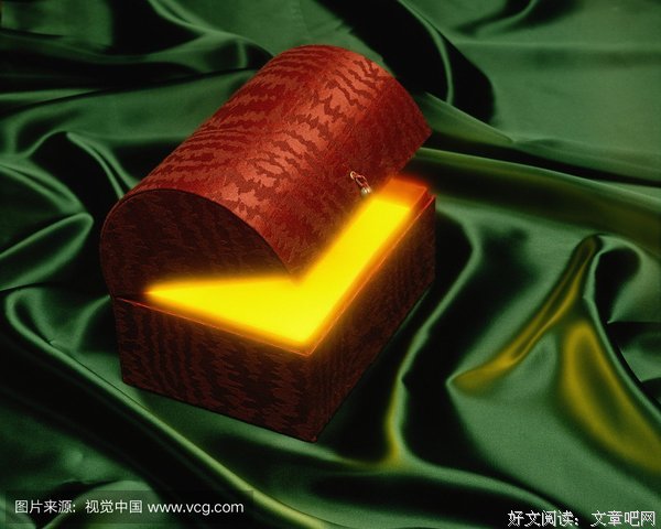 有关潘多拉魔盒的美句摘抄