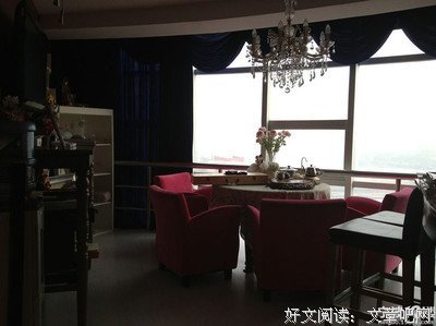 像个傻子一样坚持，是为什么。。。