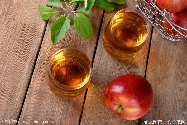 《苹果木桌子及其他简记》读后感10篇