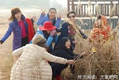 一位老同学在聚会上的演讲,全场700人笑翻了!(幽默实在)