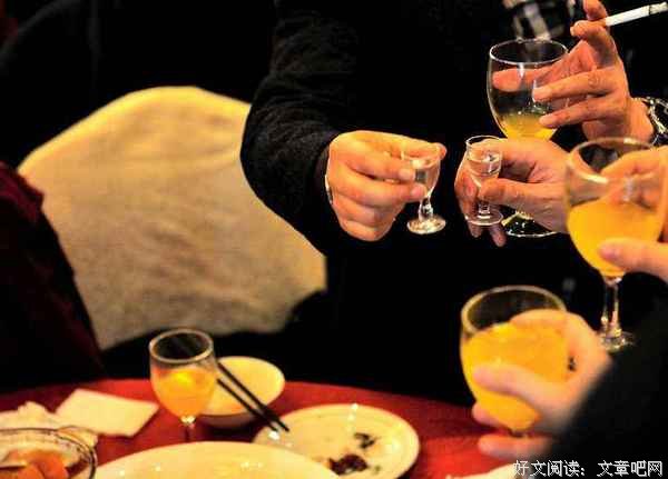 真正聪明的人，都戒掉了饭局 