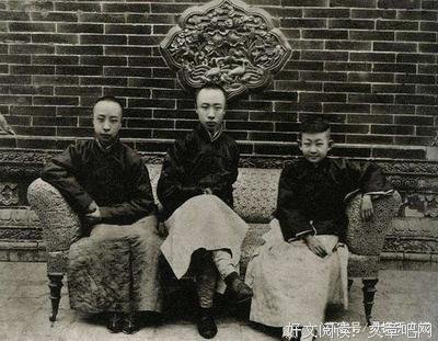 最经典的《坐龙椅： 明清帝涂的风雨人生. 上部》经典语句