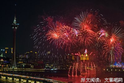  隔岸观火痛不痛。好词好句