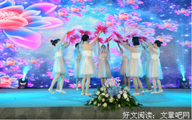 【渡过 · 周末 · 朗读】给我一个拥抱