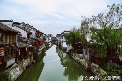 有关赌书泼茶香染袖。的句子
