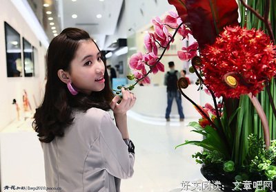 是什么让温柔的姑娘暴跳如雷、动手砸店！