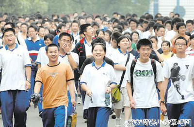 40名大学生被开除：他们都不知道，大学是最好的逆袭期。