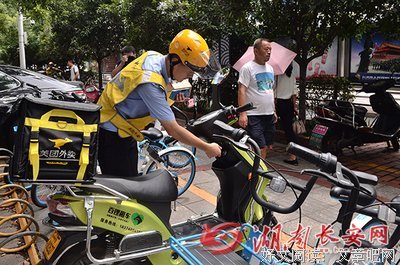拒当网红，不要百万年薪，这位湖南外卖小哥央视夺冠后又创新的奇