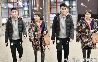 97岁赌王捐圆明园马首，全家人罕见合体，何超琼气质很高雅!