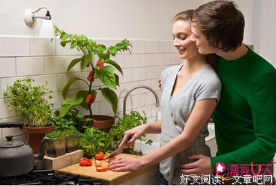 “我儿子在外面有女人，说明他优秀！”三年后，她自食恶果