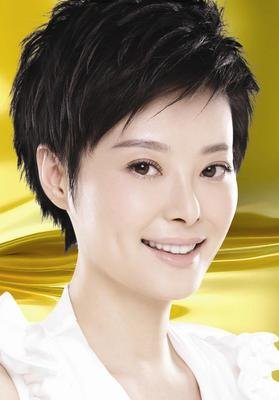 远嫁的女儿被家暴，看到血淋淋的那一幕父母才惊醒！