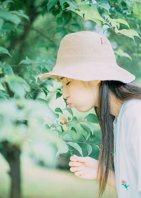 倾诉：老公出轨后，跟我说他还没玩够让我跟他离婚，我该怎么办？