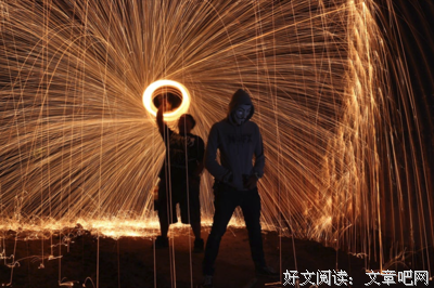 有关偶遇与家在着的句子
