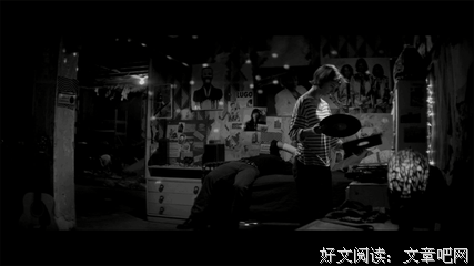 《独自夜归的女孩》观后感摘抄