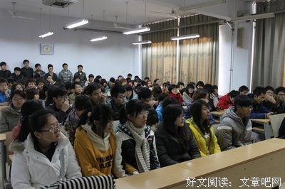 中国大学生热门的带薪实习，有多少烧钱套路？