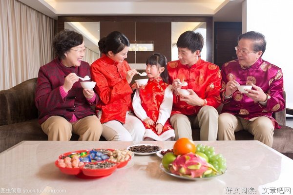 50岁的高晓松被曝受母亲”放养“：孩子，你人生的幸福，不是非要