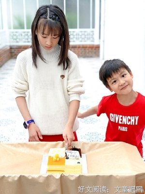 田亮发布女儿照片：长大后，森碟身材太好了！