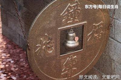 四季平安财门开，春暖花开暗香来