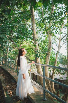 几度回眸。优美的句子
