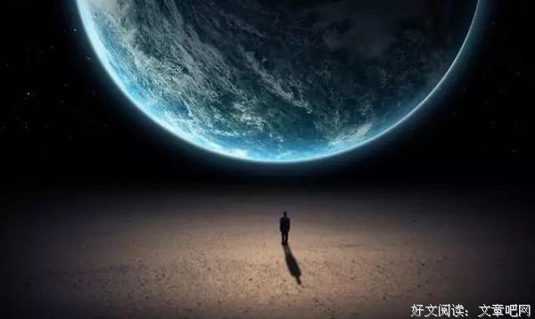 苦难是上天另一种形式的爱，它提醒我们从错误中回来！