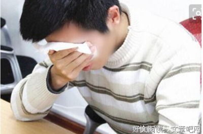 再婚妻子不肯给他生孩子，他便又去求前妻