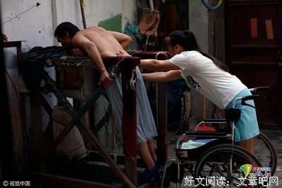 有关感情中的光芒和哀伤的句子