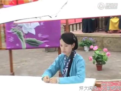 苏过打如画，不及你犹雪容颜；粉霞灿漫，怎敌你倾城要当靥的优美