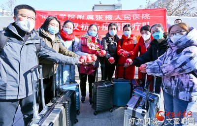 甘肃女医护集体剃光头支援武汉，你有啥好愤怒的？
