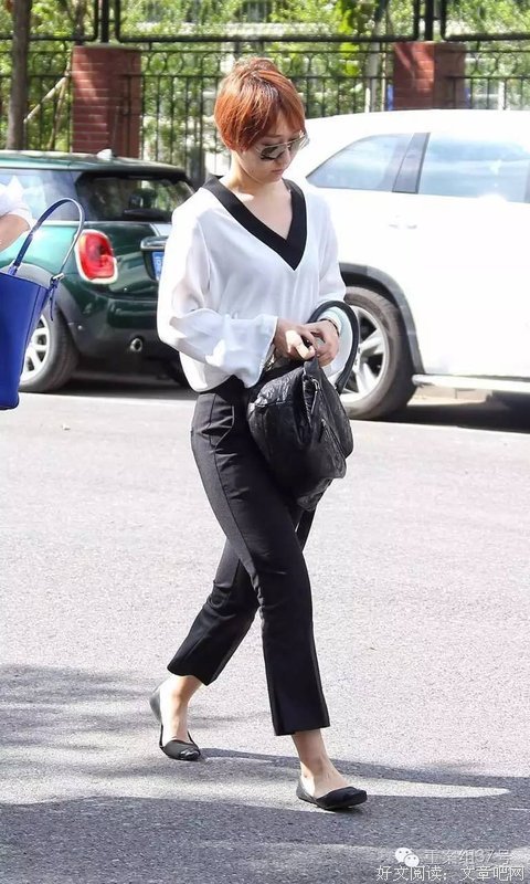 “离婚后，老公跪舔求我复合”：我一句话让他哭成一条狗