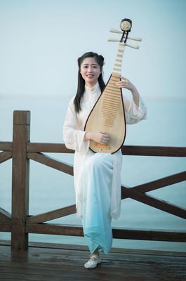 关于眼作靥如花的句子